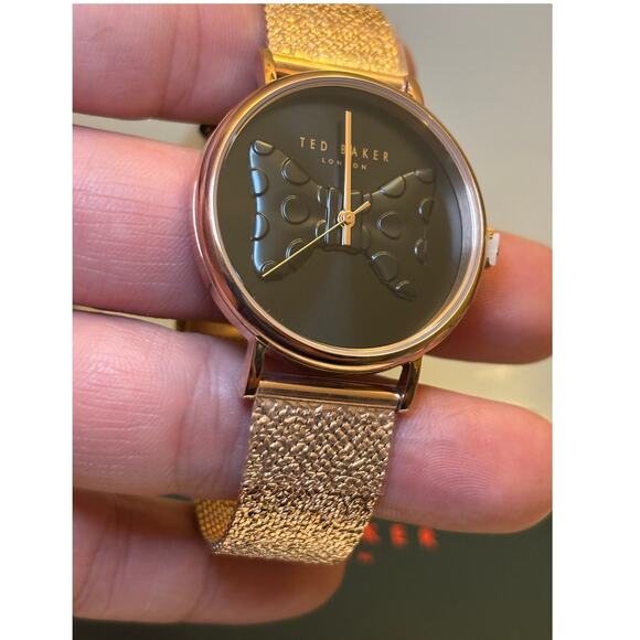 Ted Baker Phylipa BKPPHS304-9I – Black-Bow Tie Iconic Dial, Stainless Steel - Picture 5 of 15